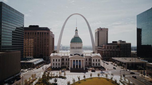 thumbnail_missouri-brittney-butler-uZnoD1xuL9A-unsplash thumbnail_missouri-brittney-butler-uZnoD1xuL9A-unsplash